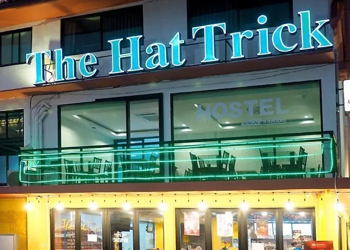 Hostal The Hat Trick Hostel *